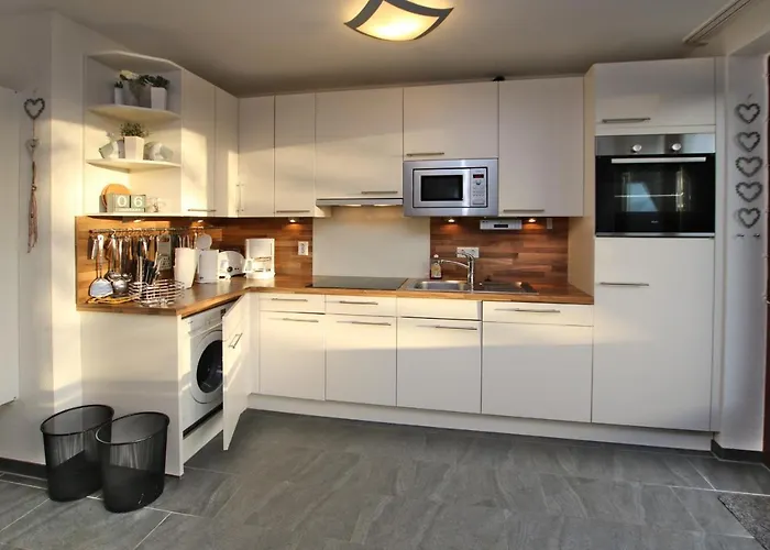 Badestra_e 80_ Whg_ 8_ Goting Hus *